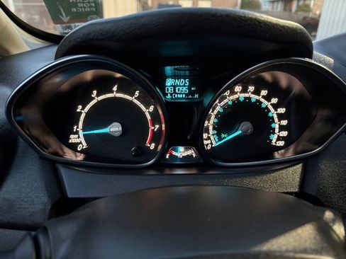 Used 2019 Ford Fiesta ST-Line image 18