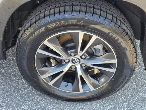 Used 2019 Toyota Highlander Plus image 35