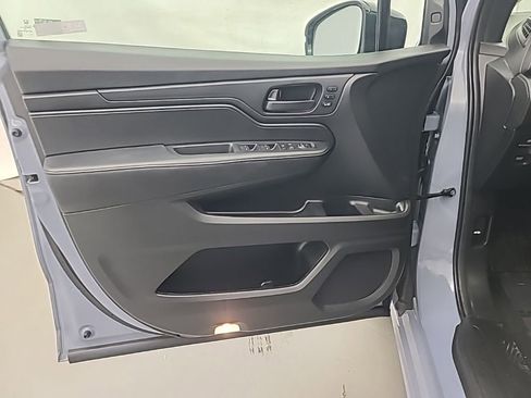 Used 2025 Honda Odyssey Sport-L image 24