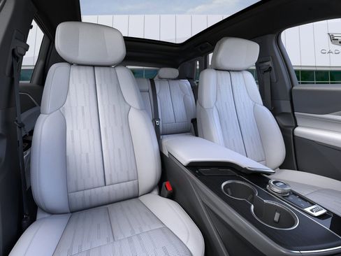 New 2026 Cadillac Lyriq Luxury image 16