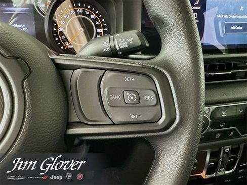 New 2025 Jeep Gladiator Sport image 32