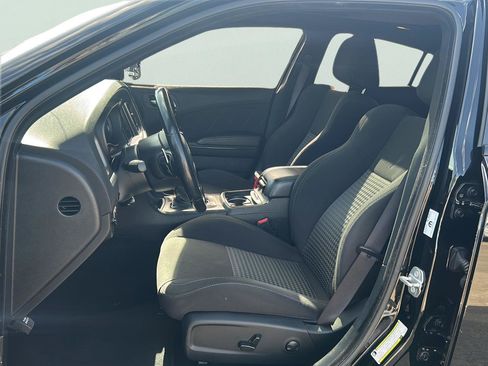 Used 2022 Dodge Charger R/T w/ Blacktop Package RWD image 7