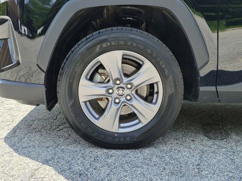 Used 2024 Toyota RAV4 LE AWD/4WD image 26