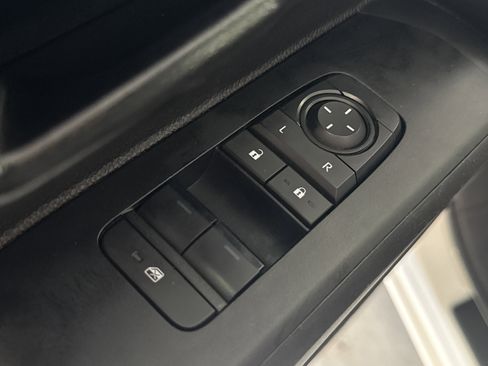 Used 2024 Toyota Tacoma SR image 21