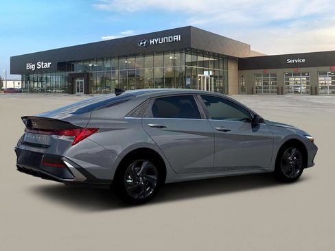New 2026 Hyundai Elantra SEL Sport FWD image 8