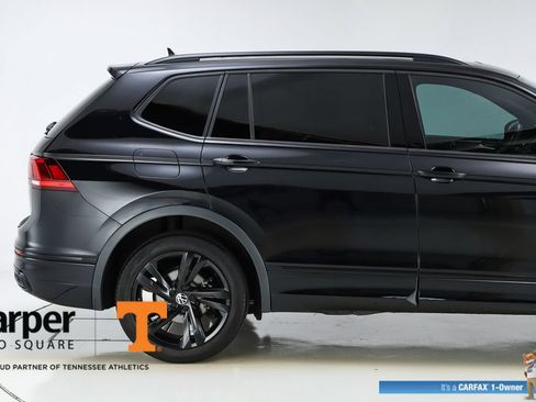 Used 2023 Volkswagen Tiguan SE R-Line FWD image 11