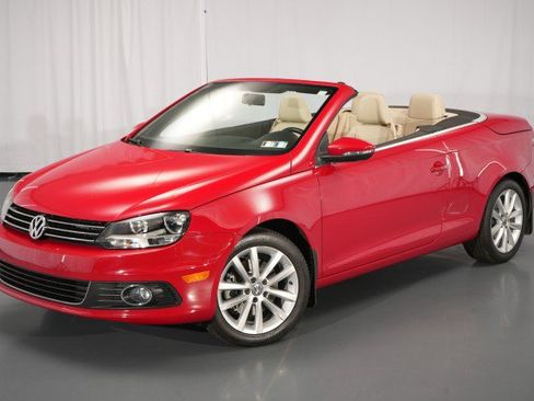 Used 2013 Volkswagen Eos Komfort FWD image 1