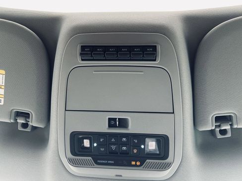 New 2026 Ford F250 XLT w/ XLT Premium Package image 43