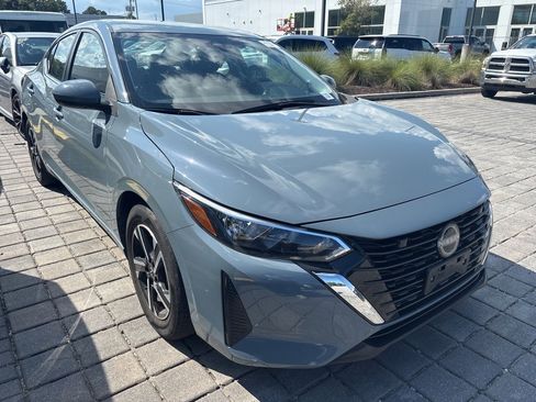 Used 2024 Nissan Sentra SV image 9