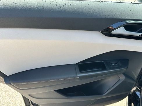 New 2026 Volkswagen Taos S FWD image 21
