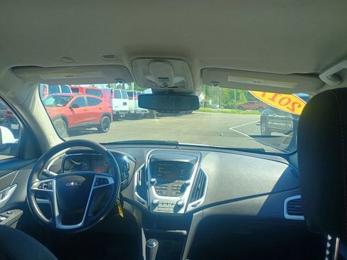 Used 2017 GMC Terrain SLE w/ Driver Alert Package I FWD image 24