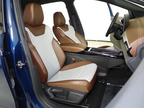 Certified 2023 Volkswagen ID.4 Pro RWD image 18