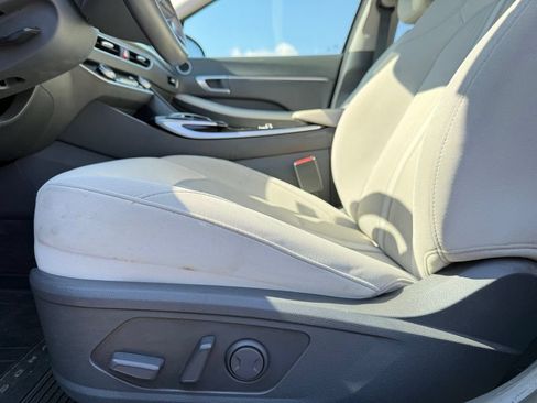 Used 2023 Hyundai Sonata SEL w/ Convenience Package FWD image 9