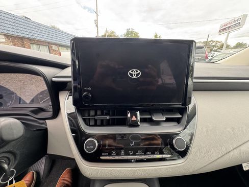 Used 2024 Toyota Corolla LE image 42