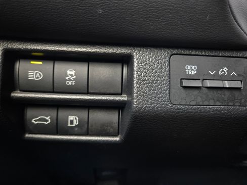 Used 2021 Toyota Avalon XLE FWD image 26