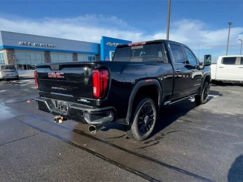 Used 2022 GMC Sierra 2500 Denali w/ Denali Black Diamond Edition image 8