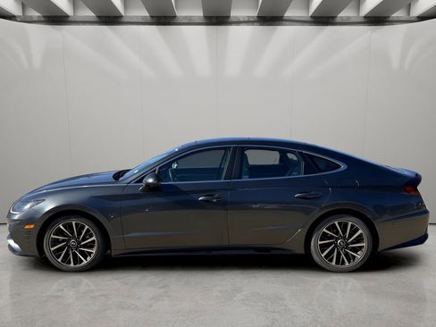 Used 2022 Hyundai Sonata Limited FWD image 2