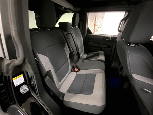 Used 2025 Ford Bronco Big Bend image 17
