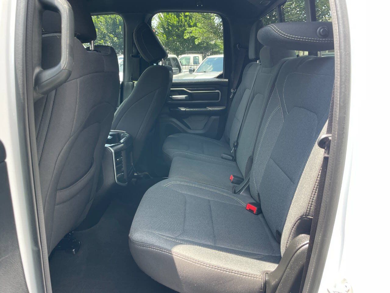 Used 2022 RAM 1500 Big Horn AWD/4WD image 17