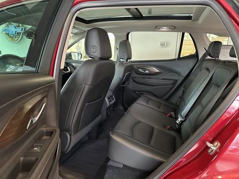 Used 2018 GMC Terrain Denali w/ Advanced Safety Package image 15