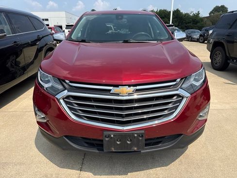 Used 2018 Chevrolet Equinox Premier AWD/4WD image 2