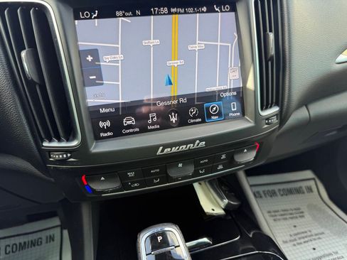 Used 2019 Maserati Levante AWD/4WD image 27