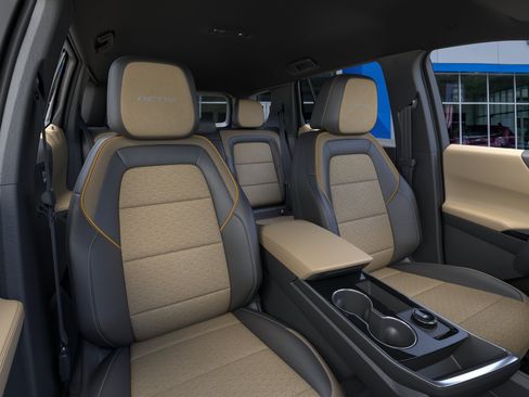 New 2027 Chevrolet Equinox ACTIV w/ Safety and Technology Package AWD/4WD image 16