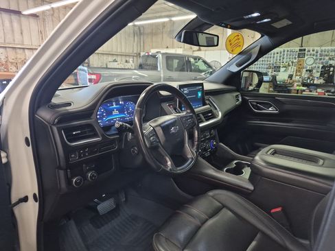 Used 2022 Chevrolet Tahoe RST w/ Sport Performance Package RWD image 13
