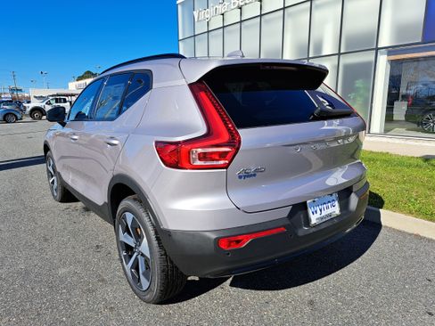 New 2026 Volvo XC40 B4 Plus image 4
