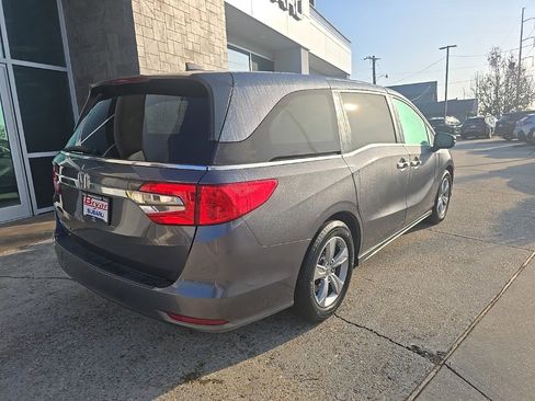 Used 2018 Honda Odyssey EX image 4