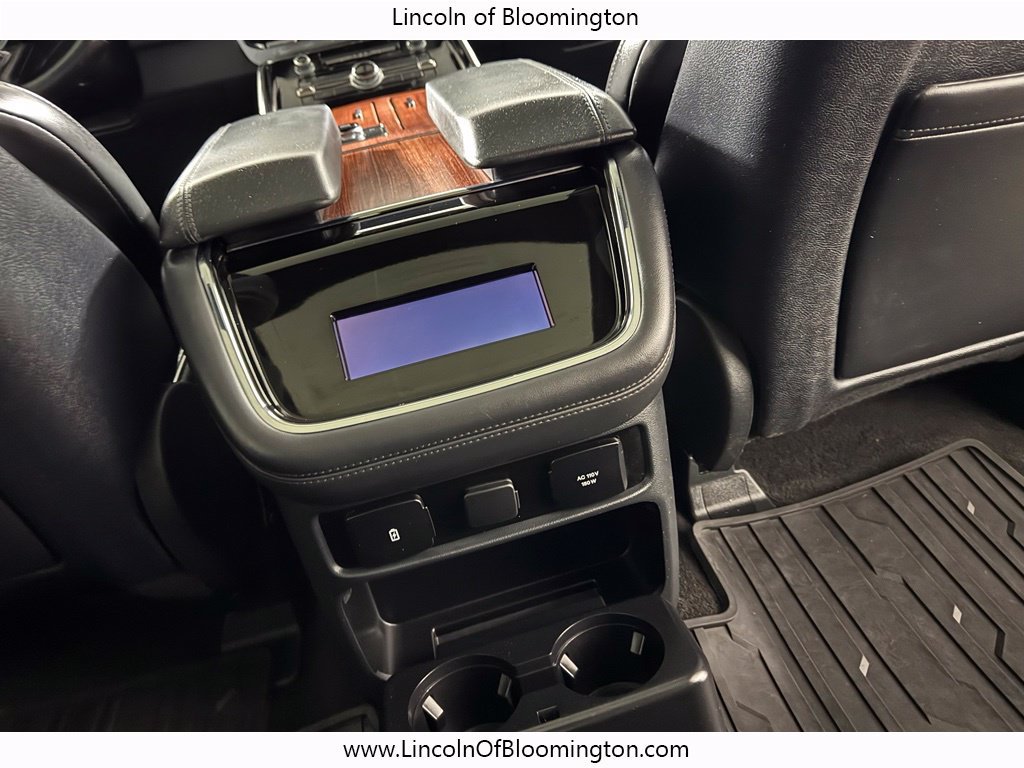 Used 2023 Lincoln Navigator Reserve AWD/4WD image 15