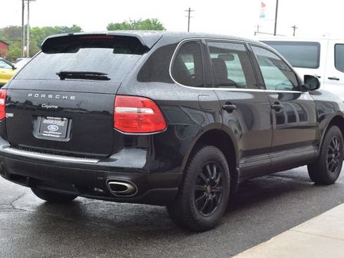 Used 2010 Porsche Cayenne AWD/4WD image 13