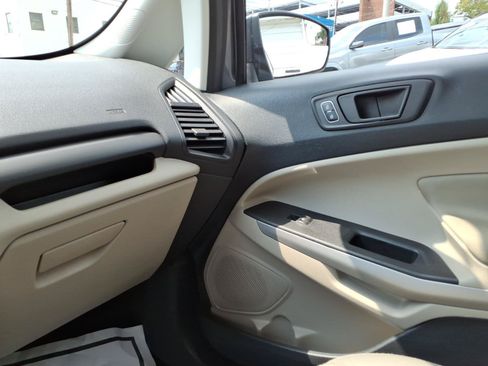 Used 2022 Ford EcoSport S AWD/4WD image 28