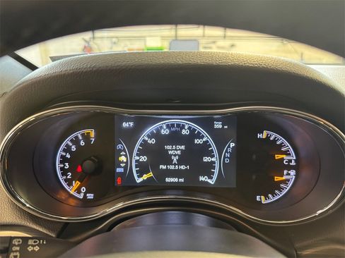 Used 2020 Jeep Grand Cherokee Limited image 16