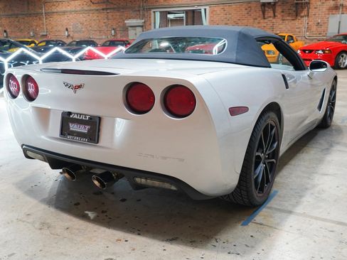 Used 2006 Chevrolet Corvette Convertible w/ Preferred Equipment Group RWD image 12