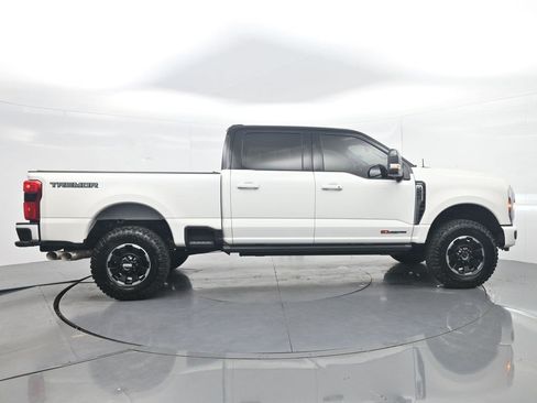 Used 2025 Ford F250 Lariat w/ Tremor Off-Road Package AWD/4WD image 4