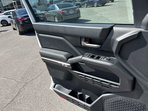 Used 2026 Toyota Tacoma TRD Sport AWD/4WD image 9