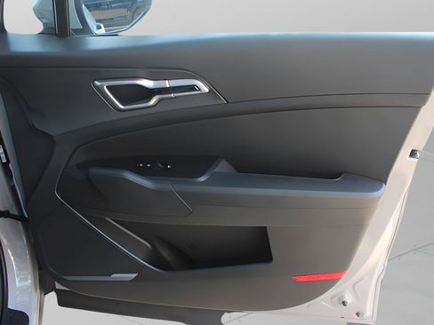 New 2026 Kia Sportage S AWD/4WD image 19