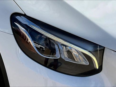 Used 2019 Mercedes-Benz GLC 300 image 28