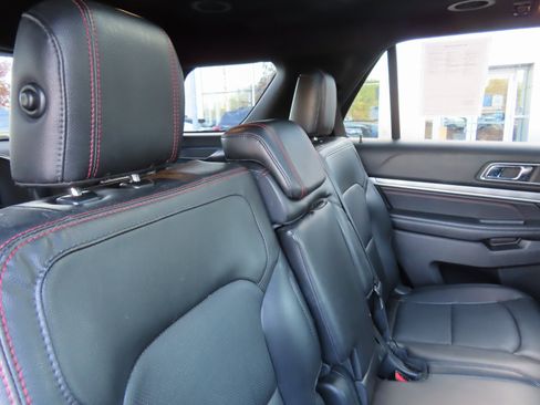 Used 2018 Ford Explorer Sport w/ Equipment Group 401A image 35