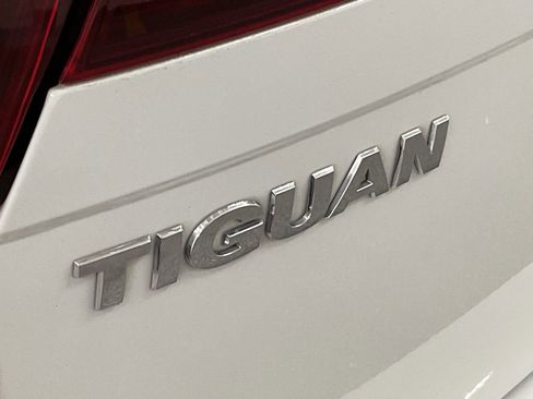Used 2020 Volkswagen Tiguan S w/ 3rd Row Seat Package AWD/4WD image 22