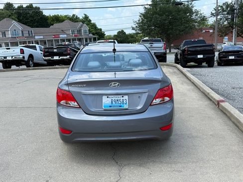 Used 2016 Hyundai Accent SE FWD image 7