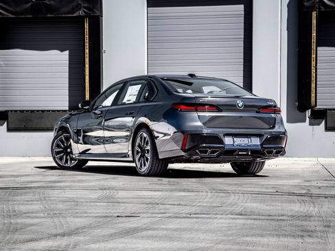 New 2026 BMW 760i xDrive w/ Executive Package AWD/4WD image 6