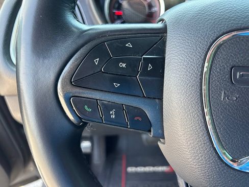 Used 2017 Dodge Challenger SXT RWD image 14