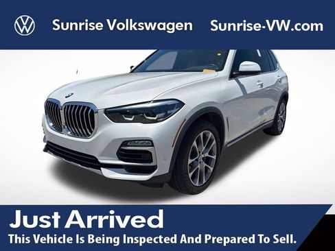 Used 2019 BMW X5 xDrive40i w/ Convenience Package AWD/4WD image 1