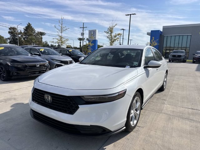 Certified 2024 Honda Accord LX image 3