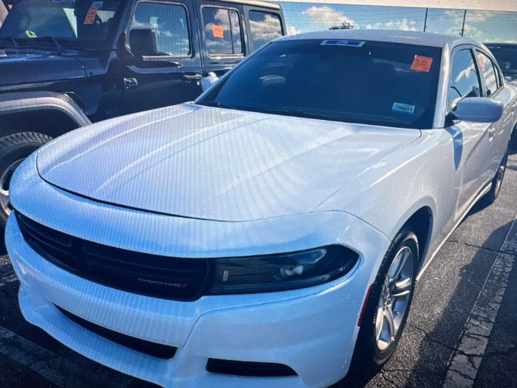 Used 2022 Dodge Charger SXT RWD image 1