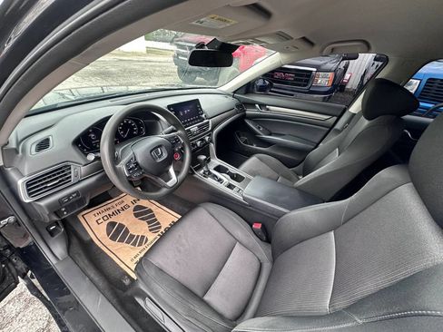Used 2018 Honda Accord LX image 9