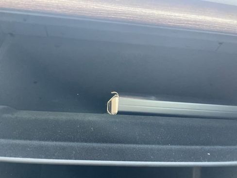 Used 2023 Land Rover Range Rover SE image 8