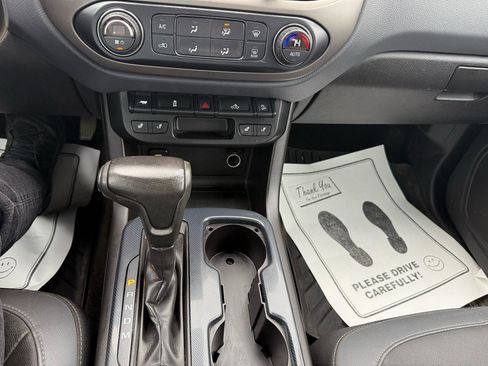 Used 2015 Chevrolet Colorado Z71 image 18